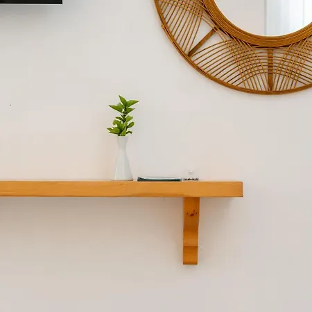 Celestial Seaview Apartments- Ariadne شقة