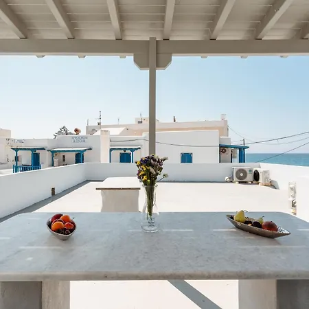 Celestial Seaview Apartments- Ariadne شقة