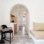 Celestial Seaview Apartments- Ariadne Apartamento *