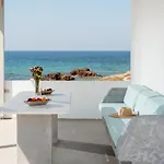 Celestial Seaview Apartments- Ariadne