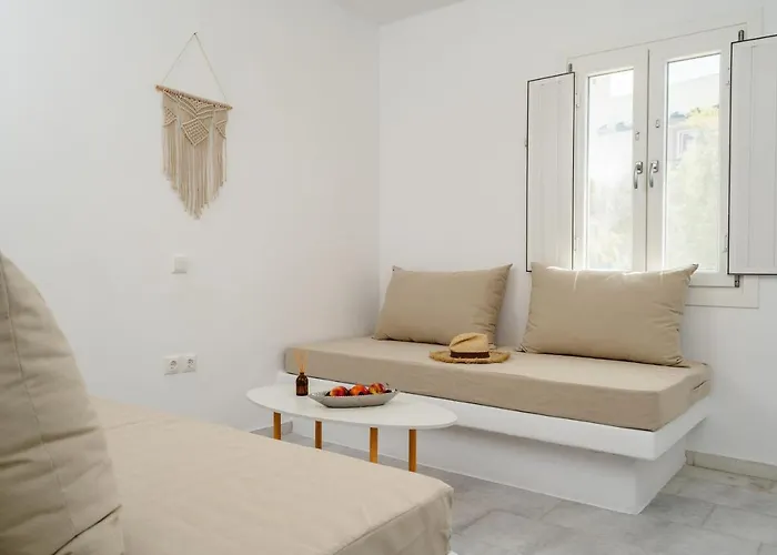 Celestial Seaview Apartments- Ariadne *