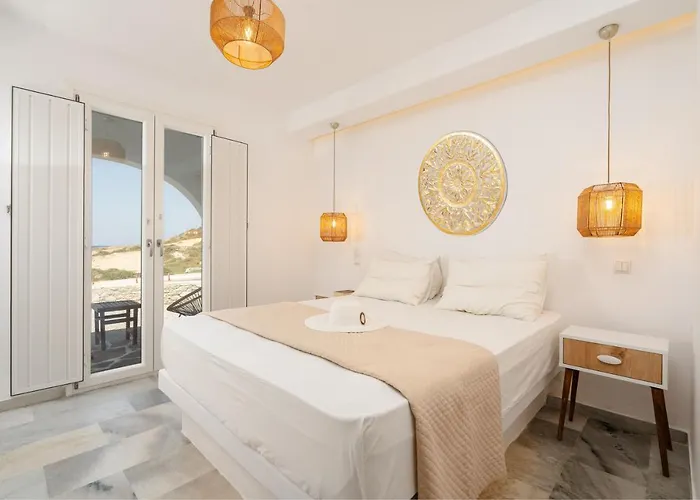 Celestial Seaview Apartments- Ariadne